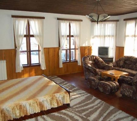 Trevnenski Kat Hotel Tryavna Bagian luar foto